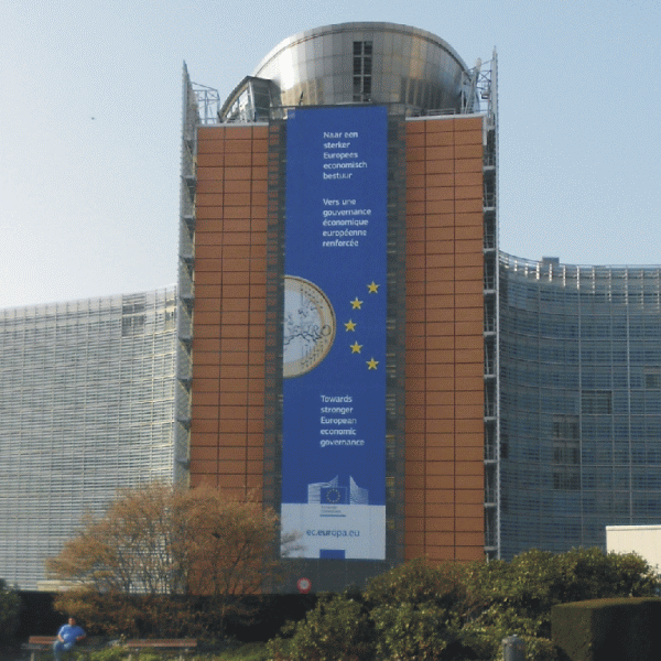 Comisia Europeană pregăteşte confiscarea tuturor economiilor populaţiei Comisia Europeană pregăteşte confiscarea tuturor economiilor populaţiei